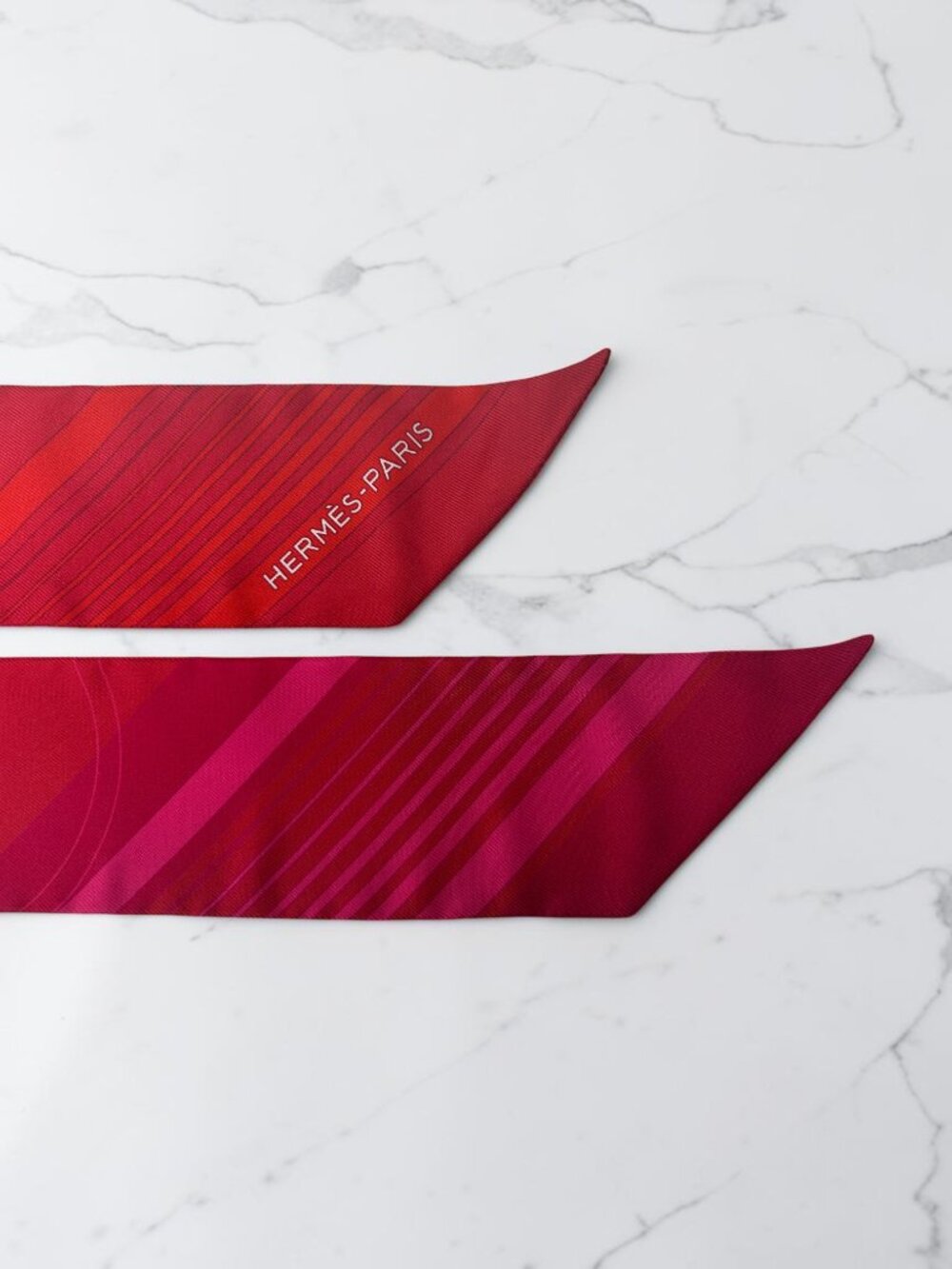 Hermès Ex-Libris Twilly Scarf - Fuchsia/Rouge/Blanc - NEW - Picture 4 of 10